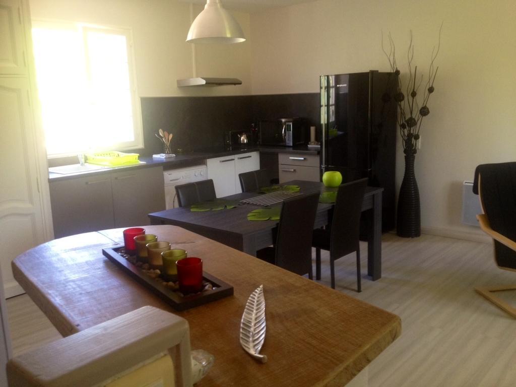 Apartamento La Bastide de l'Issole Besse-sur-Issole Habitación foto